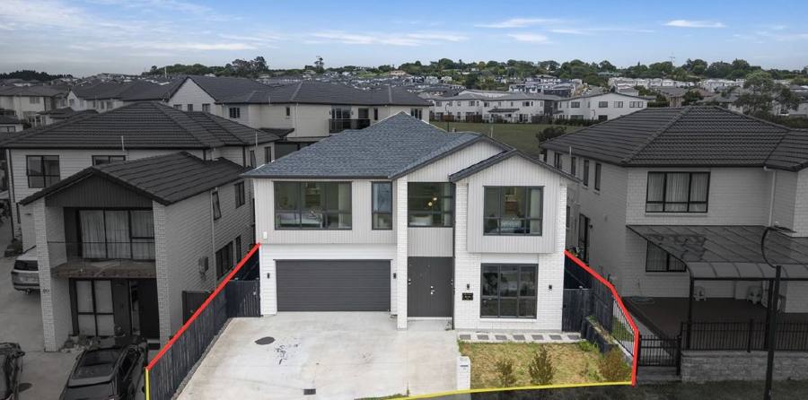 Sold: 82 Charlestown Drive, Flat Bush